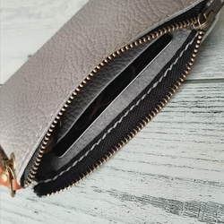 【送料無料】小銭入れ付きパスケース　キーケース　リール付き　カードケース　マルチポーチ　ストラップ付　本革　７色 4枚目の画像