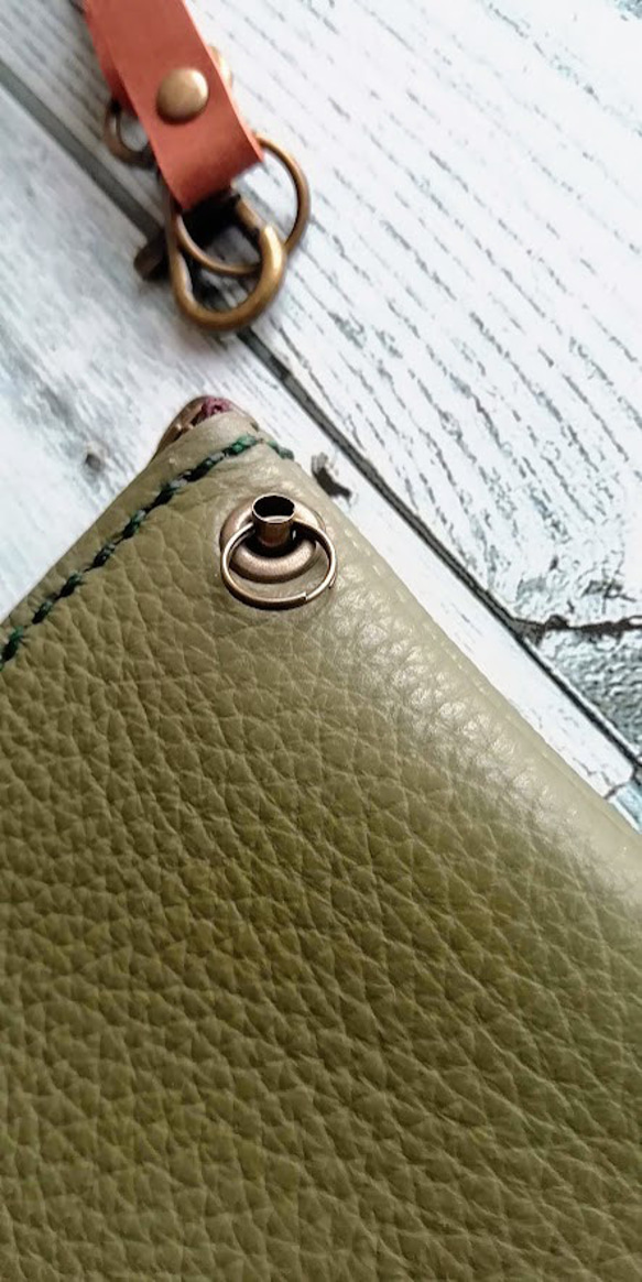 【送料無料】小銭入れ付きパスケース　キーケース　リール付き　カードケース　マルチポーチ　ストラップ付　本革　７色 5枚目の画像