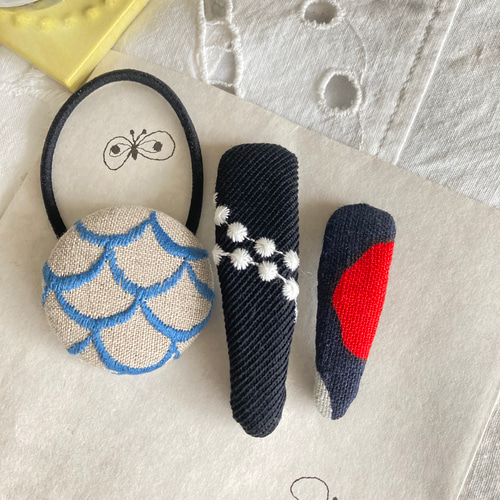 No.944 ハンドメイド ミナペルホネン パッチンピン ヘアピン