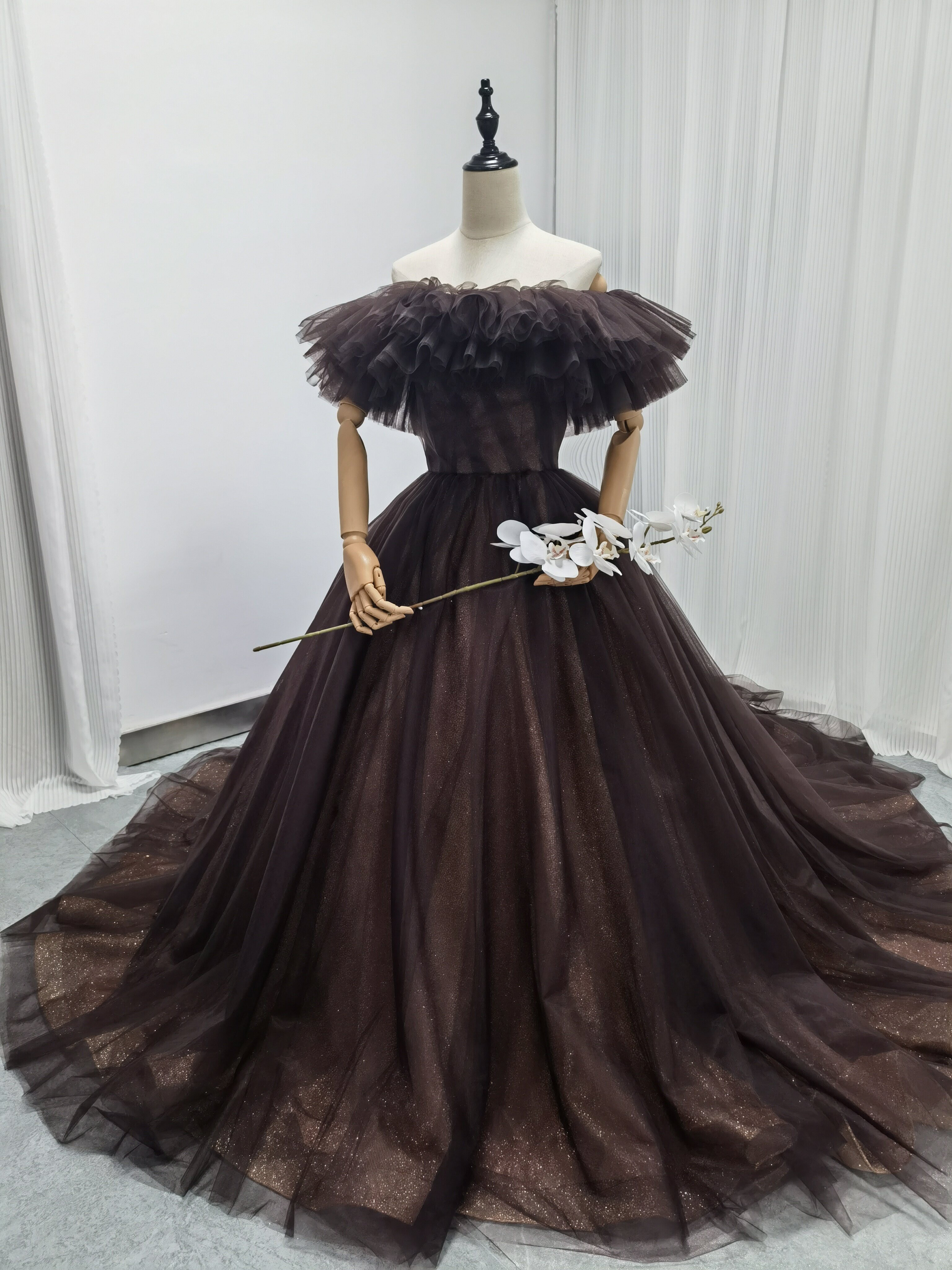 送料無料！カラードレス ブラウン 取り外しオフショルダー   ベアトップ  キラキラチュール  大人っぽい  結婚式