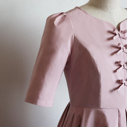 【成人女性裝！ ] 緞帶短袖褶襉喇叭洋裝【粉紅色】 第11張的照片