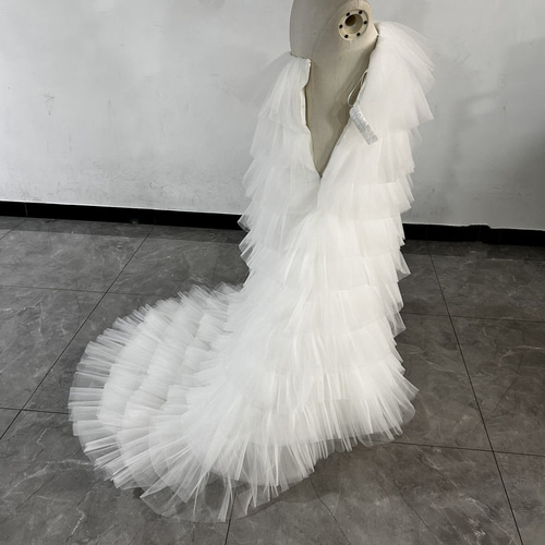 送料無料！高品質！ もこもこウエディングドレス ソフトチュール