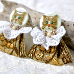 チェコ猫シリーズ チェコガラス猫 インド刺繍リボン 刺繍リボンピアス チェコガラスアクセサリー 猫ピアス 猫イヤリング 6枚目の画像