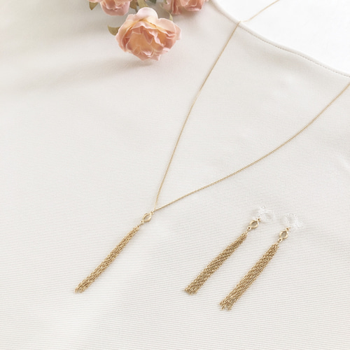 ゴールド再入荷フリンジ軽やかY字ロングネックレスとイヤー  