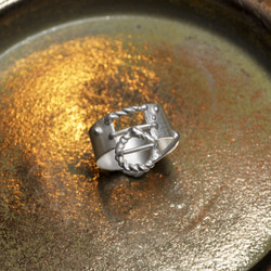 8.5号サイズ・Silver925の指環：《外套/Justaucorps》 1枚目の画像