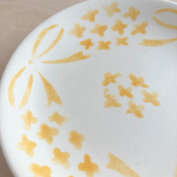 黄色リボンと小花の小皿 Creema限定 6枚目の画像