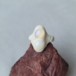 鹿角蛋白石戒指約 12.5-13 尺寸 第2張的照片