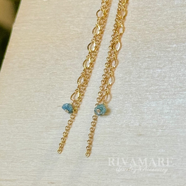 「ブルーダイヤモンドの奇跡」ラフカット原石 フィガロ アズキチェーン 2連 ロングピアス/イヤリング変更可