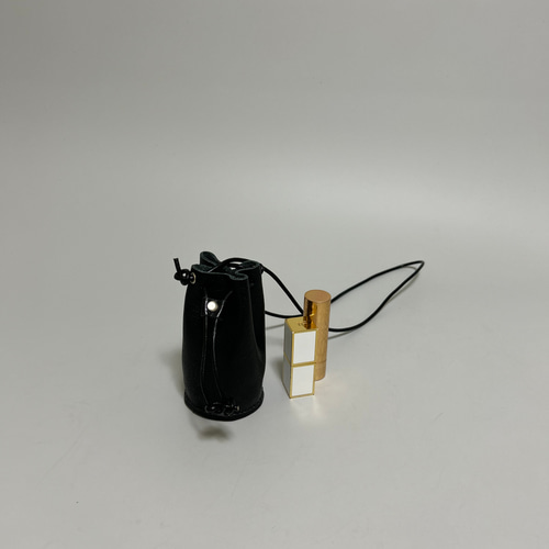 新作 姫路レザーminisize小物リップケース◇黒 ネックレス