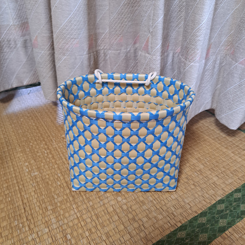 ●PPバンドかご(格子編みはけご　小)、収穫かご、模様a-黒-赤、色違い3個組 PPバンドかご(模様編み はけご 小)、収穫かご、プラカゴ 模様a