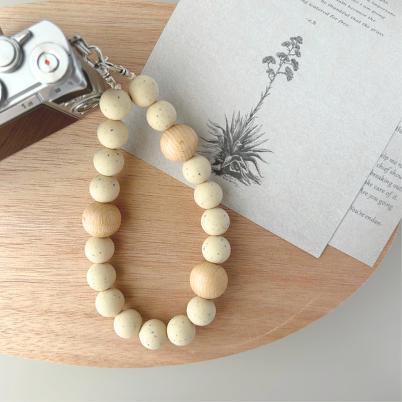 カメラストラップ　ハンドストラップ　ストラップ　カメラ　ウッドストラップ　ミラーレス　一眼レフ　アウトドア　女性　ウッド 3枚目の画像