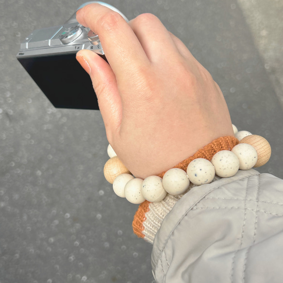 カメラストラップ　ハンドストラップ　ストラップ　カメラ　ウッドストラップ　ミラーレス　一眼レフ　アウトドア　女性　ウッド 2枚目の画像