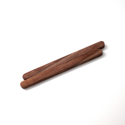 シンプルな木製バーマグネット〈ウォールナット〉 1枚目の画像