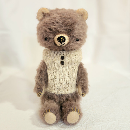 冬眠明けのくま ぬいぐるみ kutcha kacha 通販 17490190｜Creema(クリーマ)