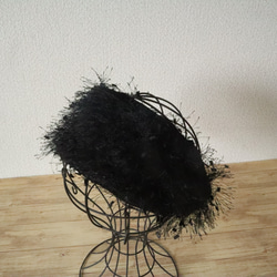 シャギーフリンジのヘアバンド（ブラック） 2枚目の画像