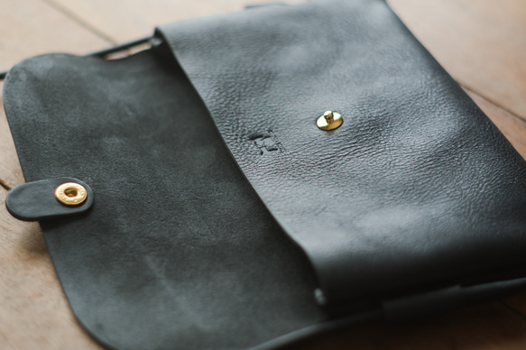 《GINO》Leather Slim Pochette《3colors》 5枚目の画像