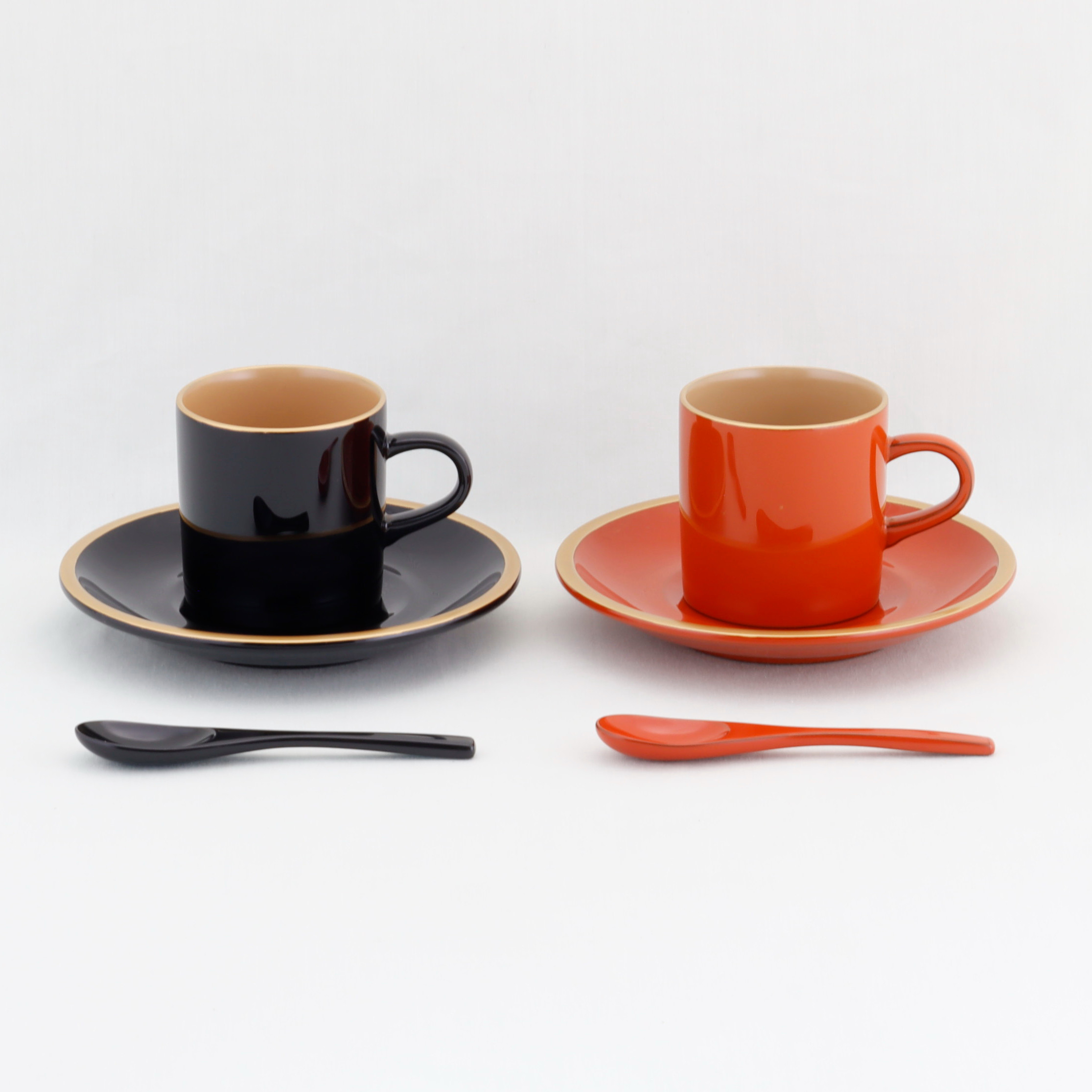 伝統工芸　輪島塗　ペア珈琲カップ　金縁蒔絵　スプーン付【1107】