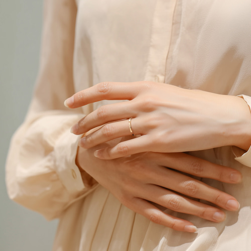 Sourire　アナ風　三つ編み　豪華版　ウイッグ　【リピート割引き】 夏アクセ✨つけっぱなし 華奢 可愛い K18 シンプル リング✨普段