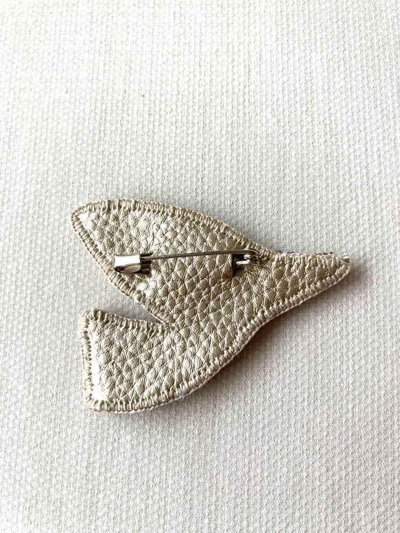 bird ビーズ刺繍ブローチ 3枚目の画像