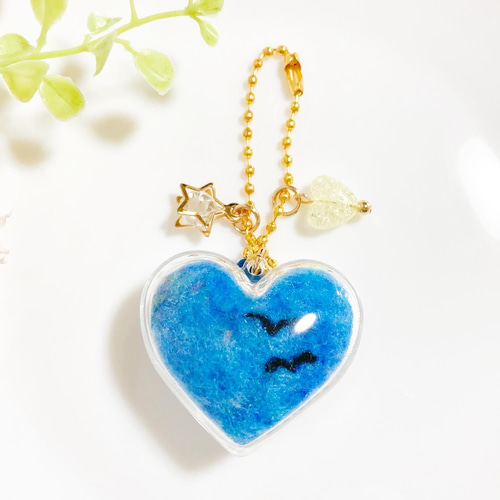 ♡羊毛フェルトのハートカプセルシェイカー♡シャカシャカ