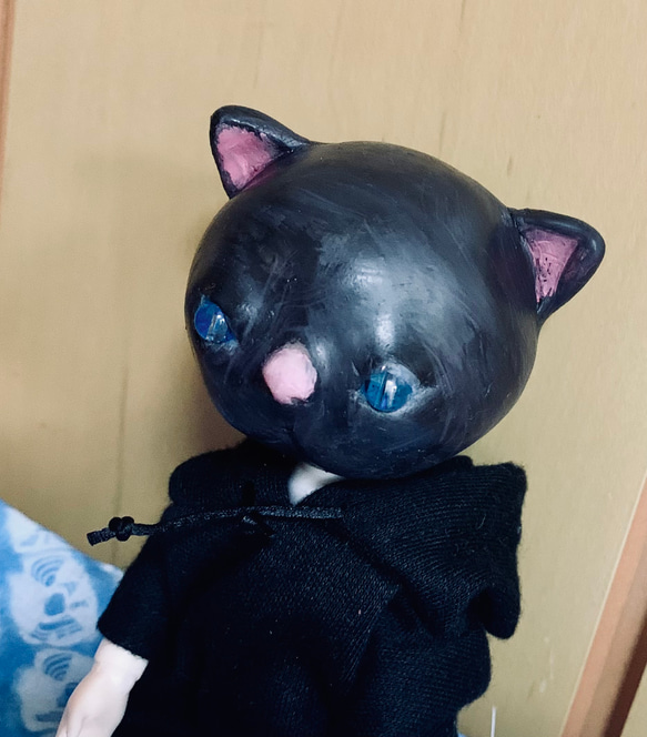 ハンドメイド　セリアドール　サーニット　黒ねこ　諭吉君 3枚目の画像