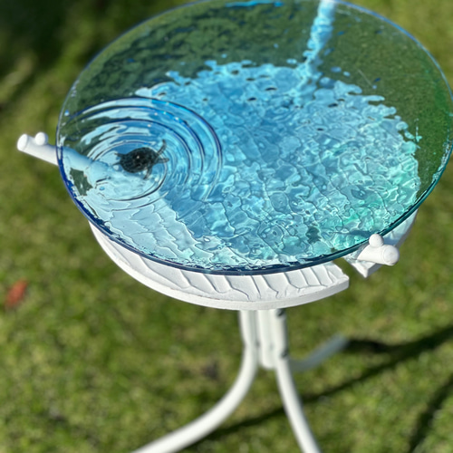 ホヌの泳ぐ海 水紋 ガラスガラスサイドテーブル丸 カメ サイドテーブル