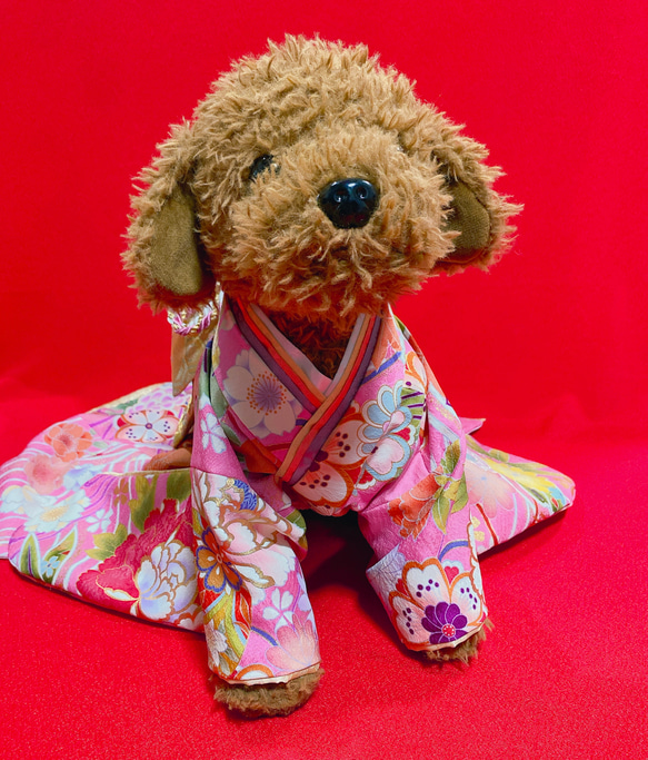 犬の着物✨犬用本格大振袖 お引き摺り M ピンク 金彩入り正絹 犬服 11枚目の画像