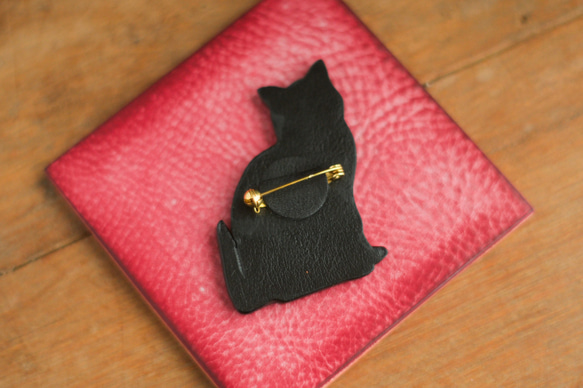 《Buono》Leather Cat Brooch 4枚目の画像