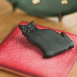 《Buono》Leather Cat Brooch 1枚目の画像