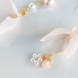 桜の季節に♡ ゆらゆら花びらが舞う桜&いちごのイヤリング(ノンホールピアス)　ピンク 1枚目の画像