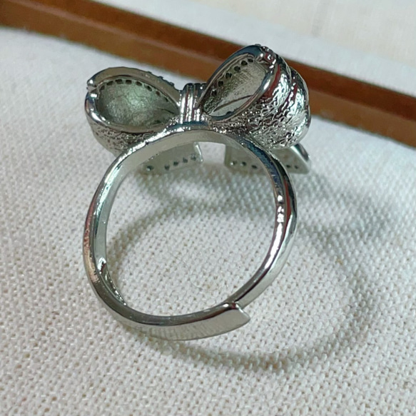 シルバー　ギザギザ加工　リボン　指輪　リング　ring フリーサイズ　おしゃれ 4枚目の画像