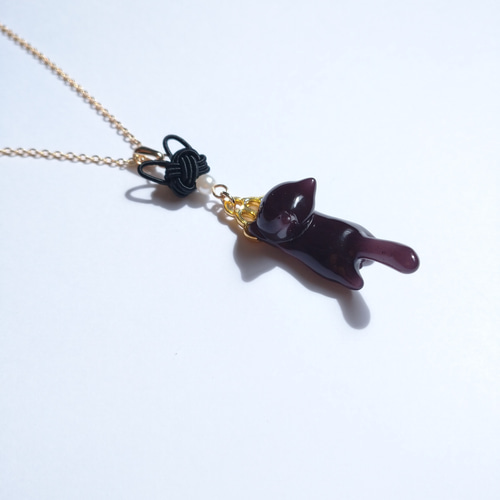 仲良し】温度で色が変わる不思議なレジン&水引猫ちゃんゴールド