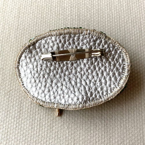 ビーズ刺繍ブローチ birdグリーン ブローチ a.tede 通販 17491105