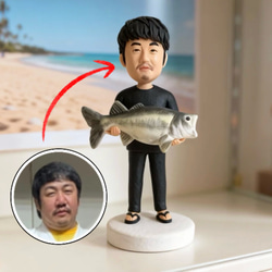 オーダーメイド】 お写真からの釣り好きフィギュア 魚を抱いた