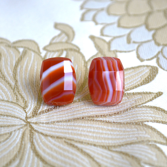 ☆縞瑪瑙（しまめのう）のカボションイヤリング☆送料無料