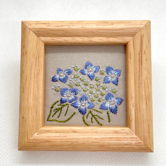 紫陽花 絹糸と金糸の小さな刺繍フレーム 壁飾り 日本刺繍 タペストリー