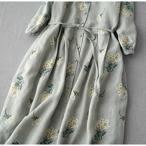 リネン100％紫陽花総刺繡クルミ釦、ポケット付き大人可愛い七分