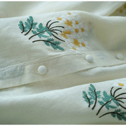リネン00％紫陽花総刺繡クルミ釦、ポケット付き大人可愛い七分袖ワンピース♪ 7枚目の画像