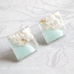 樹脂藝術花朵方形耳環&lt;冰藍&gt; 第10張的照片