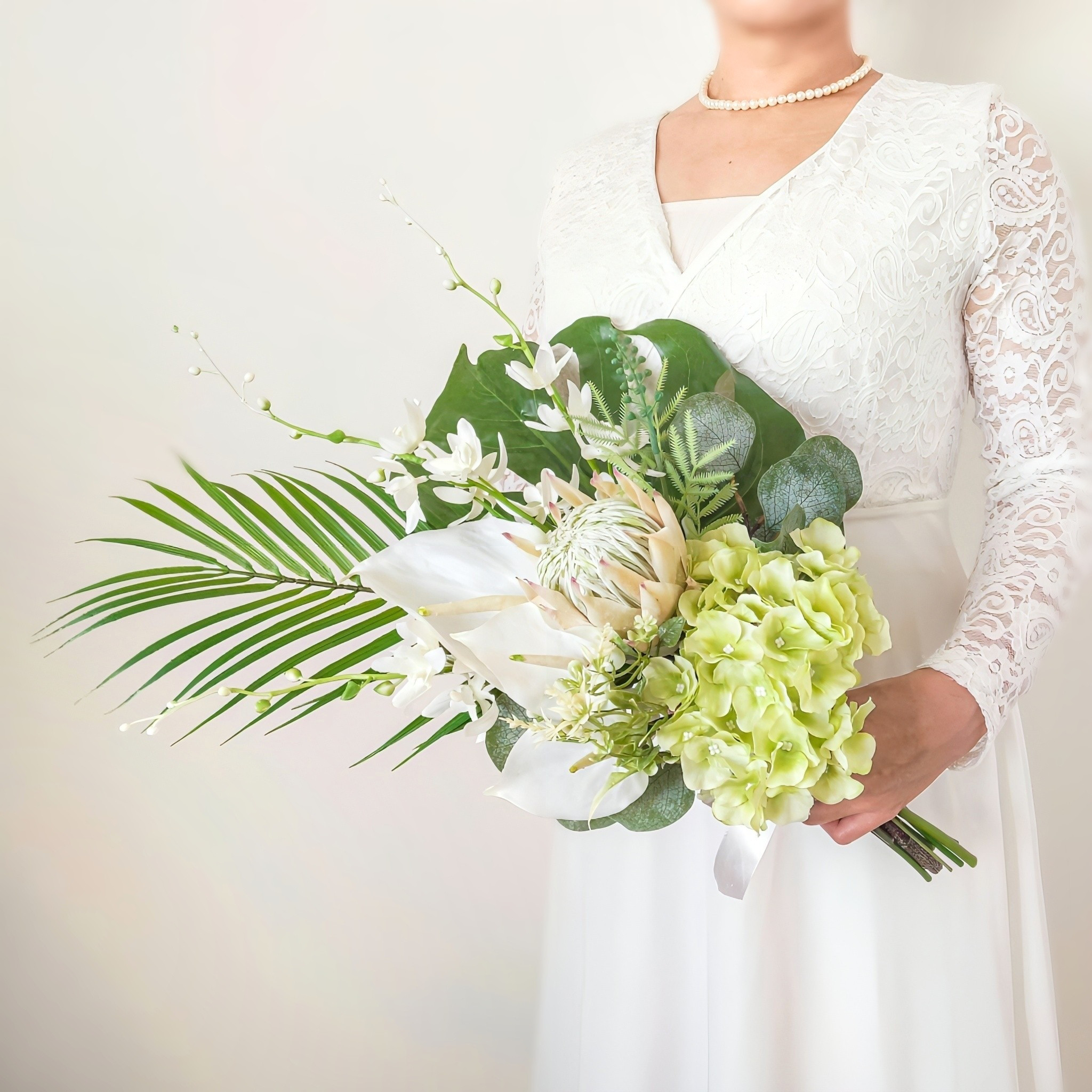 【生花に見える】紫陽花 ウェディングブーケ  アンスリウム プロテア  前撮り 挙式 造花ブーケ 白 緑
