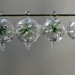 ガラスの花球（コデマリ） 4枚目の画像