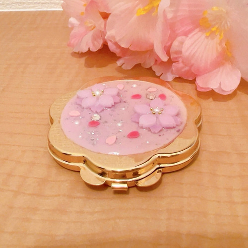 レジン コンパクト鏡 さくら 手鏡 miyuki.resin 通販 17493663｜Creema