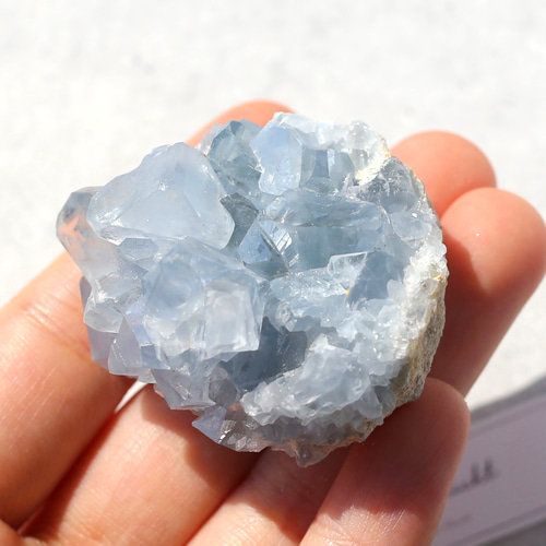 ミニ セレスタイト クラスター天青石 天使の石 鉱物 天然石 安眠 癒し