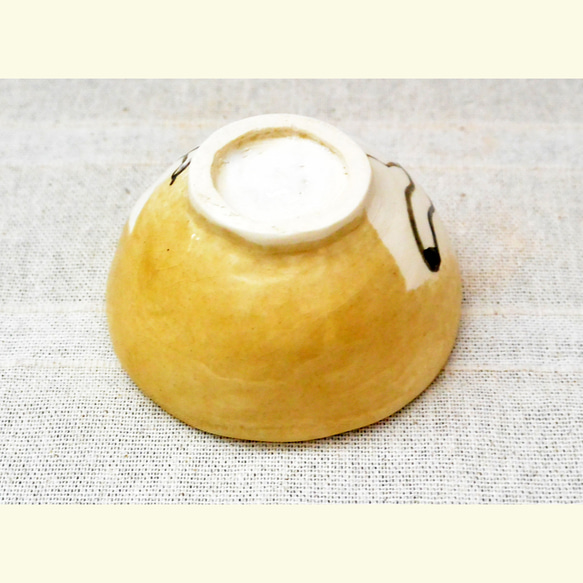 おこじょカップ　ぐいのみ　手作り陶芸　白いオコジョ　イタチ系　陶器 11枚目の画像