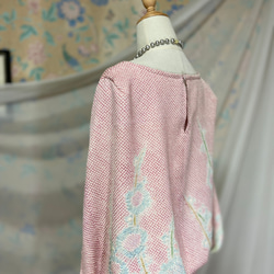 着物リメイク　総絞り　ピンク＆ペールブルー　ケープスリーブドレス　ハンドメイド 10枚目の画像