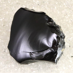 黒曜石　こくよう石(オブシディアン)原石　置き物 楽天市場】国産原石!【オブシディアン(黒曜石) 原石】重さ30g