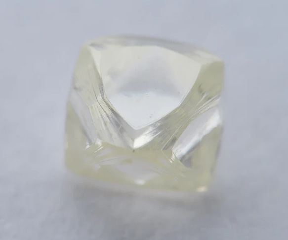 天然 ダイヤモンド ソーヤブル結晶 正八面体 0.456ct Hカラー VVS1  ソ付 #25870 2枚目の画像