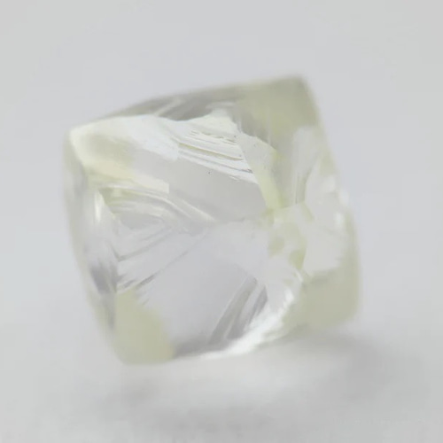 天然 ダイヤモンド ソーヤブル結晶 正八面体 0.443ct Iカラー