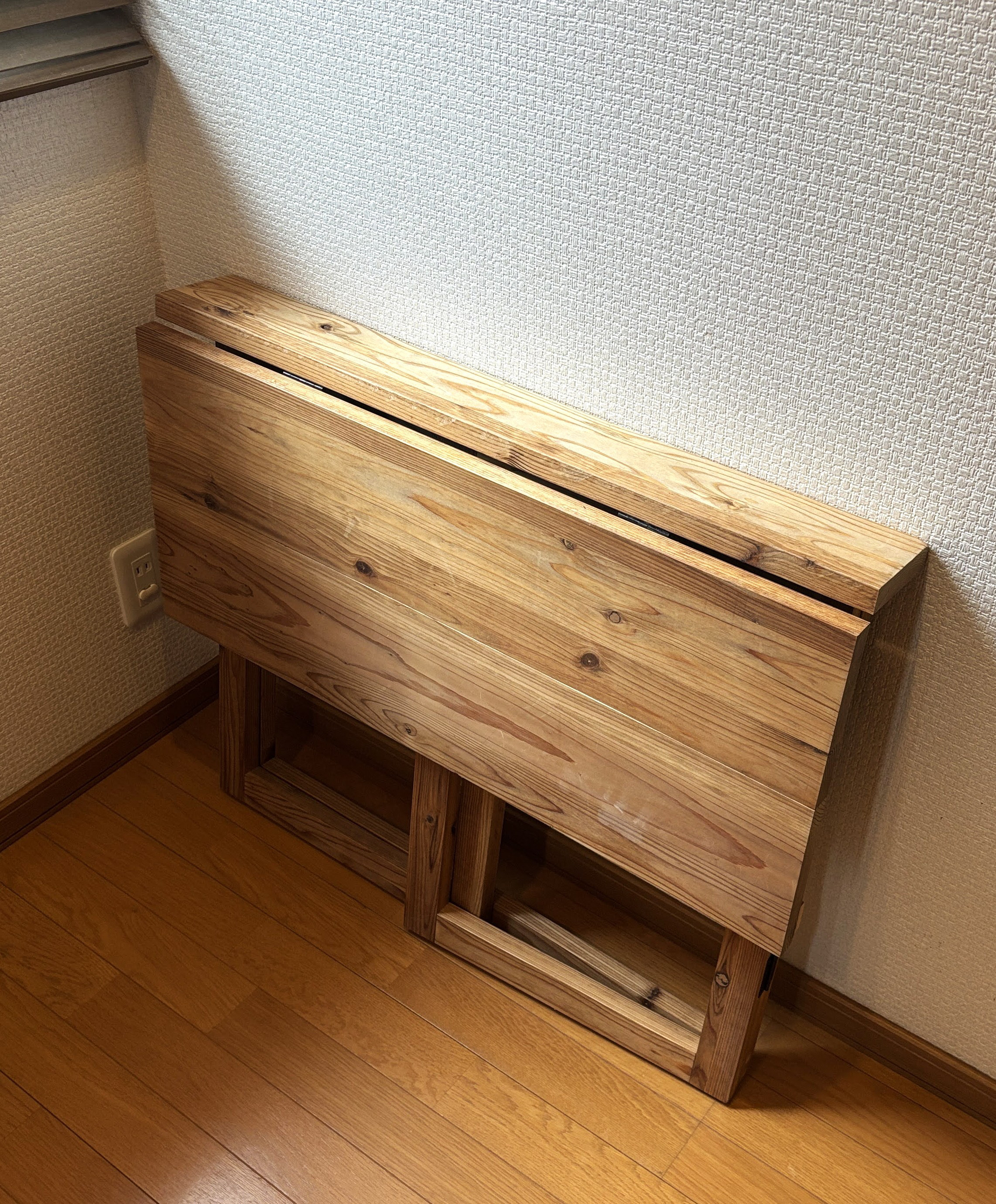 折りたたみテーブル