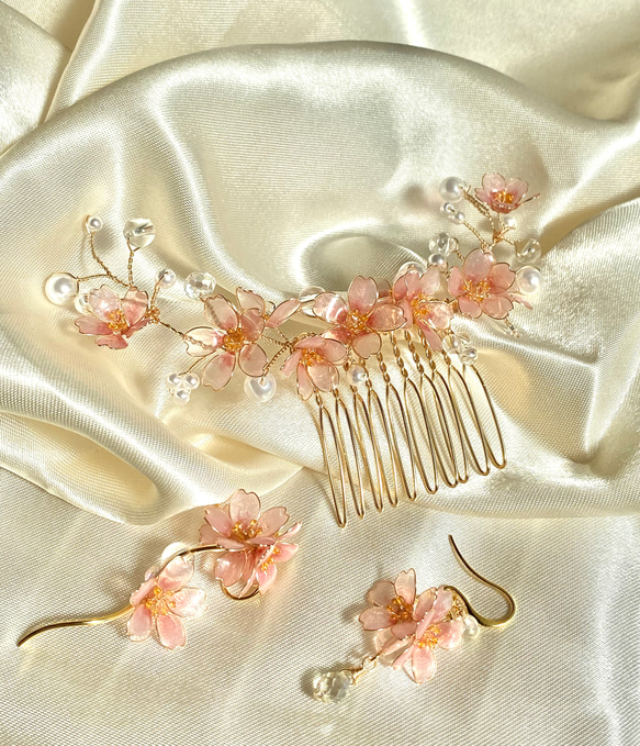 桜とパールの髪飾り　ヘッドドレス　ワイヤーフラワー　ディップアート　ブライダル　ウェディング　前撮り　プレ花嫁　 3枚目の画像